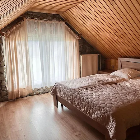 Альтана Inn Rozluch